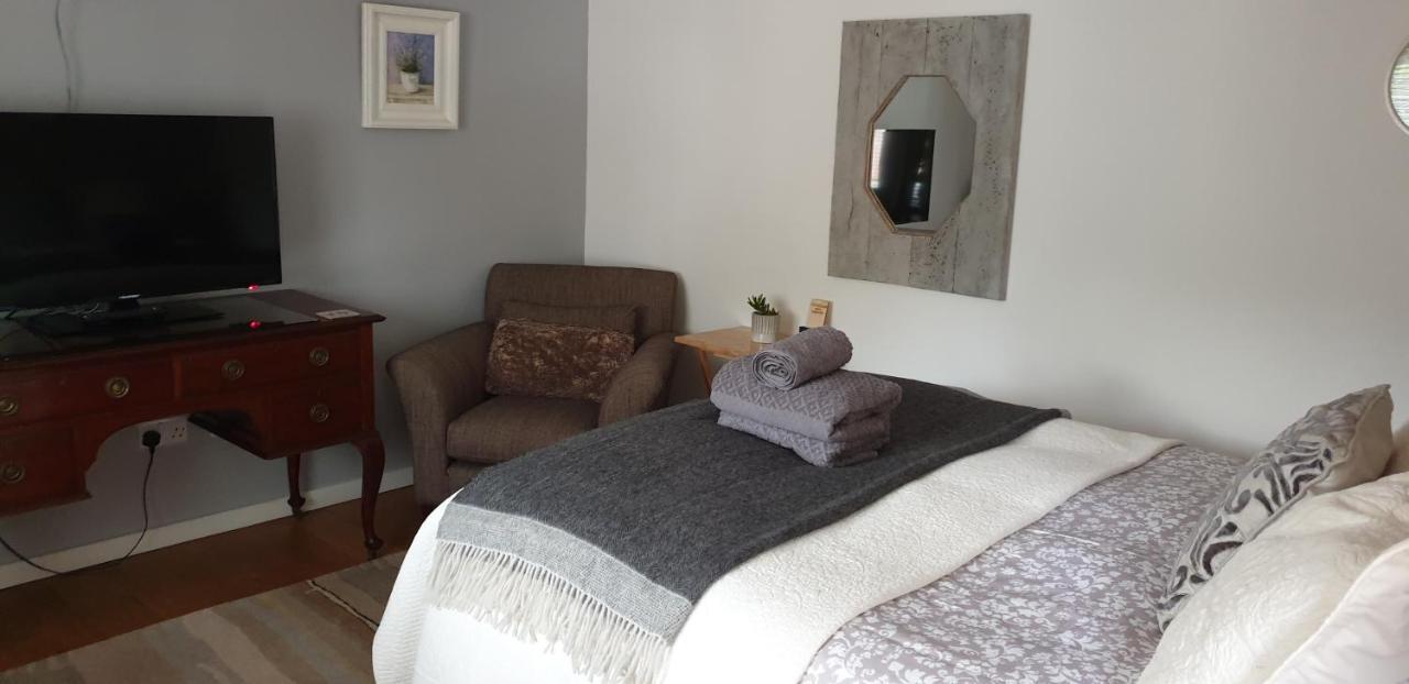 Bed and Breakfast Rose Farm Гонитон Экстерьер фото